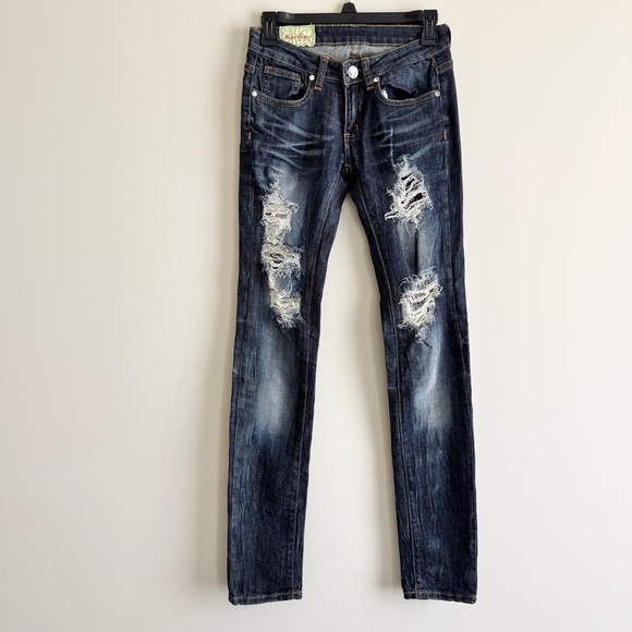 Machine Denim - Vintage Machine Distressed Sequin Skinny Jeans Dark Wash Size 27 Women’s Jeans